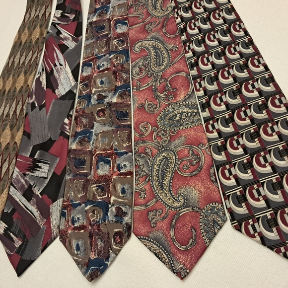 Vintage Elegant 100% Silk Men's Ties Set - Picture 3 of 14